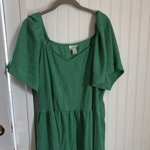 Ava & Viv Green Smocked Midi Dress